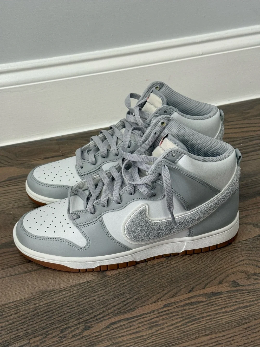 Nike Dunk High Smoke Grey Chenille Swoosh Size 9 Mens Sneakers